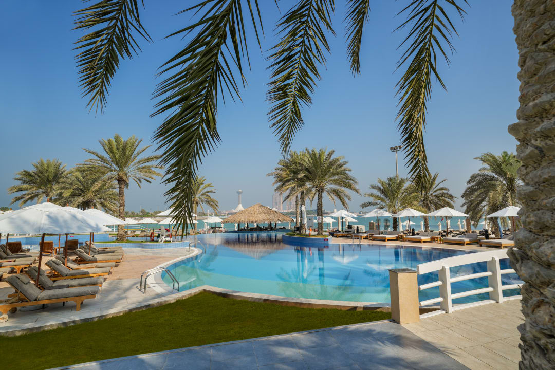 Außenansicht Radisson Blu Hotel & Resort Abu Dhabi Corniche