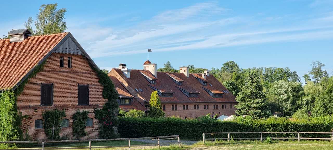 Außenansicht Pałac i Folwark Galiny