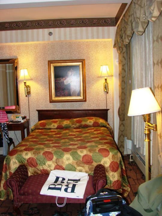 Unser Zimmer im 19. Stock Hotel Edison