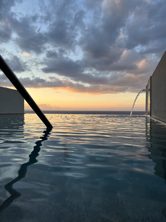 Zimmer The Royal Senses Resort, Curio Collection by Hilton