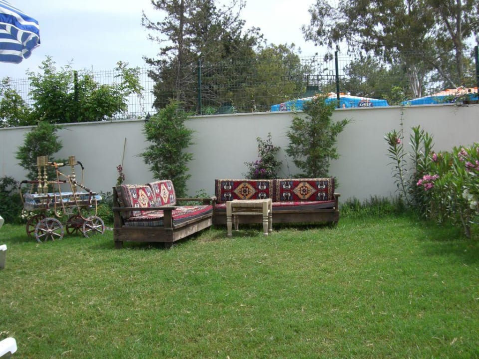Gartenanlage Armas Beach