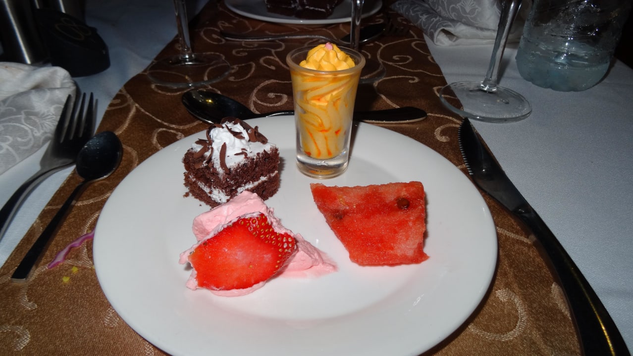 Dessert Anelia Resort & Spa