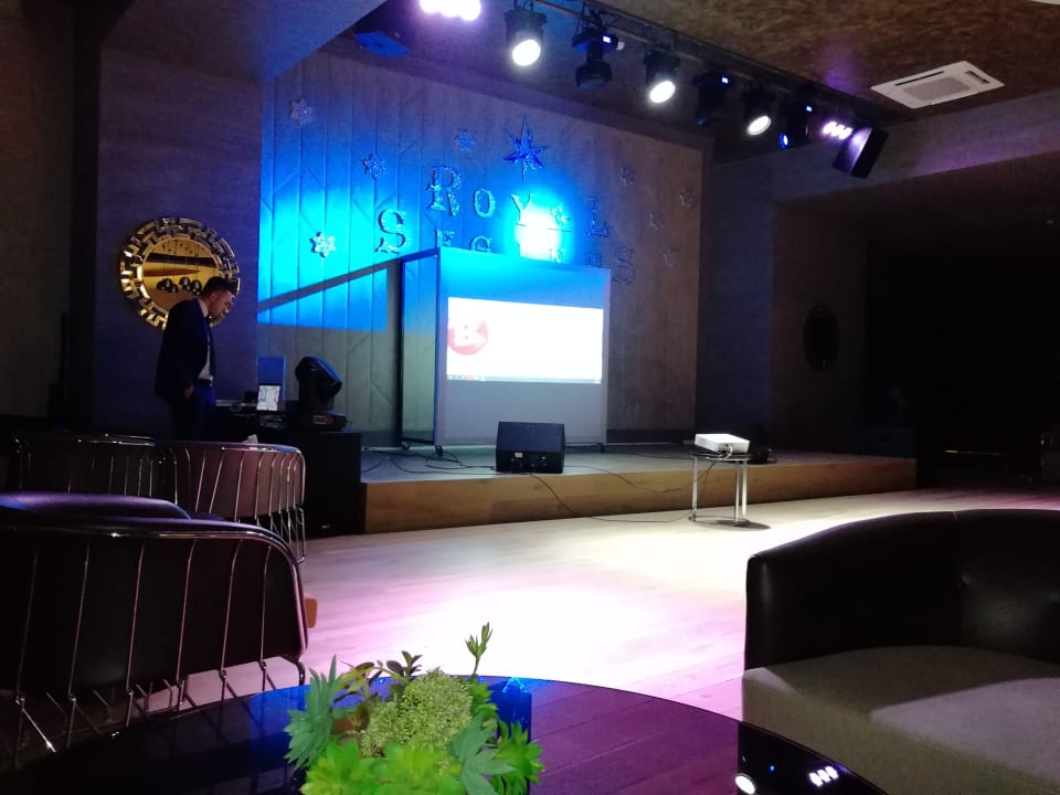 Sport & Freizeit Royal Seginus