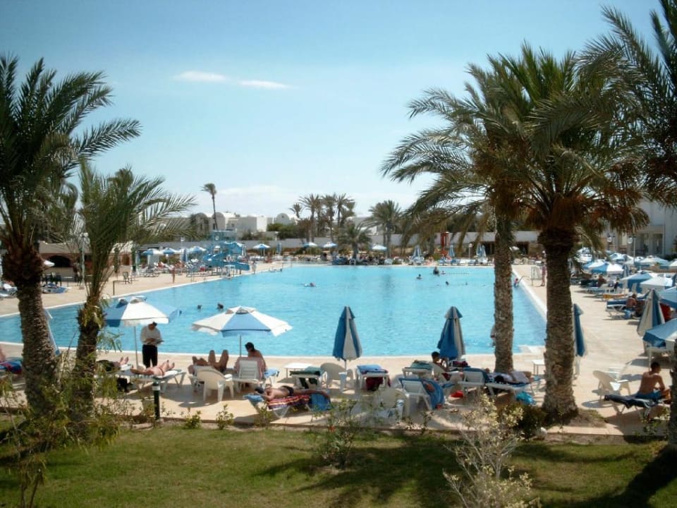 Poollandschaft von Zimmer 123 aus Djerba Castille