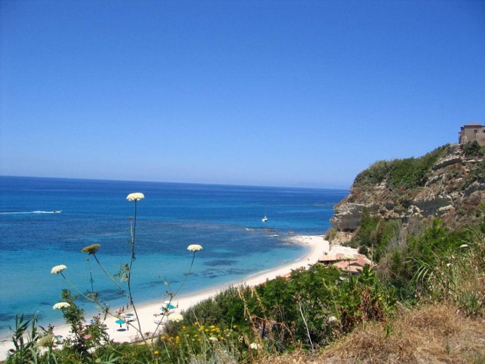Blick vom Ferienhaus auf die Küste Villaggio Stromboli