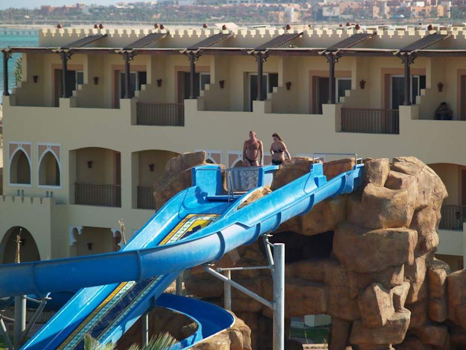 Zjeżdżalnia Sea Beach Aqua Park Resort Managed by Blue Resorts