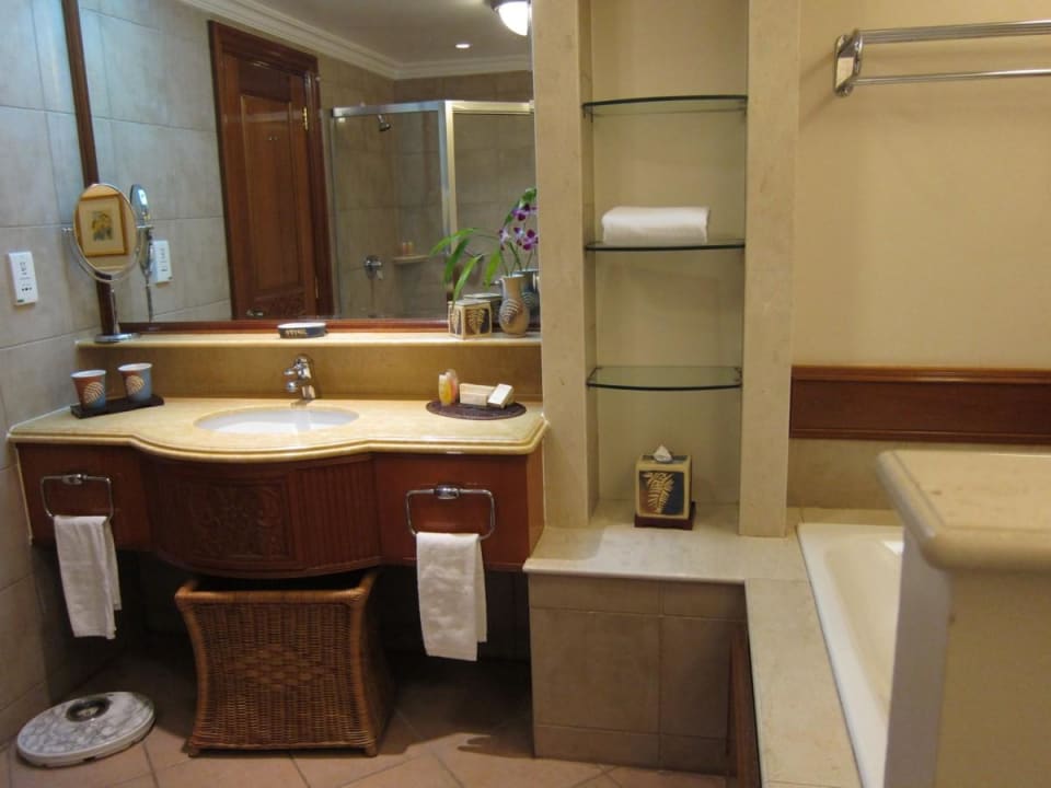 Bad Hotel Nexus Resort Karambunai