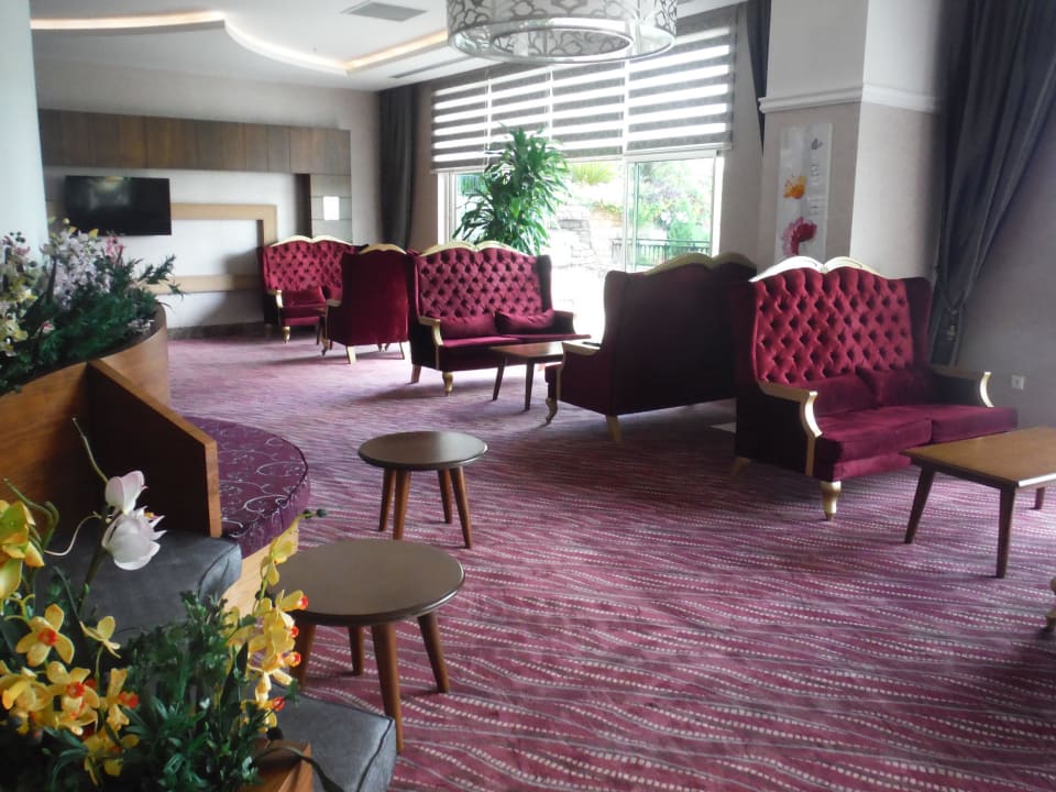 In der Lobby Crystal Sunset Pearl Collection