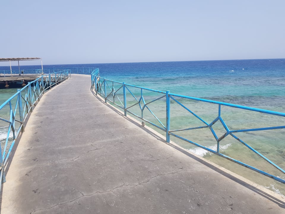 Strand Hotel Titanic Palace