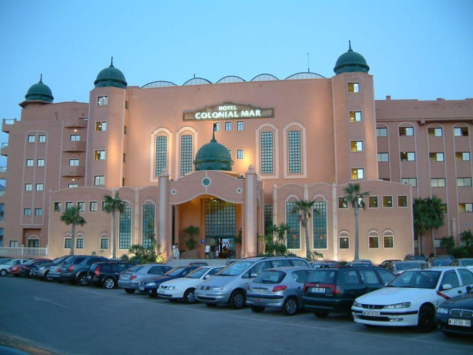 Hoteleingang ALEGRIA Colonial Mar