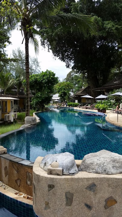 Blick über die Pools Moracea by Khao Lak Resort