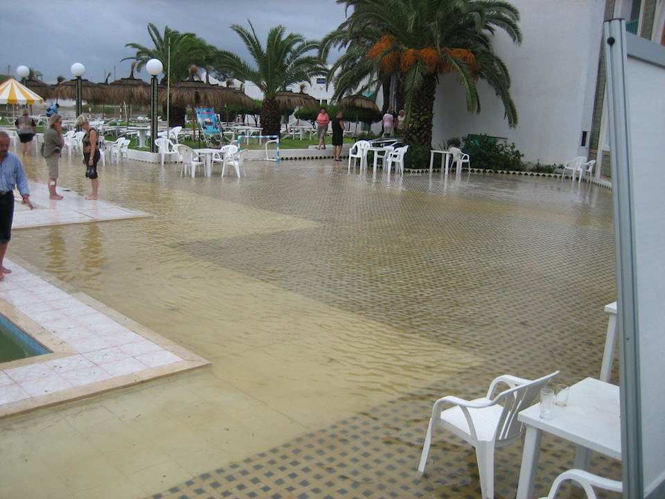 Nach dem großen Regen Hotel El Mouradi Cap Mahdia
