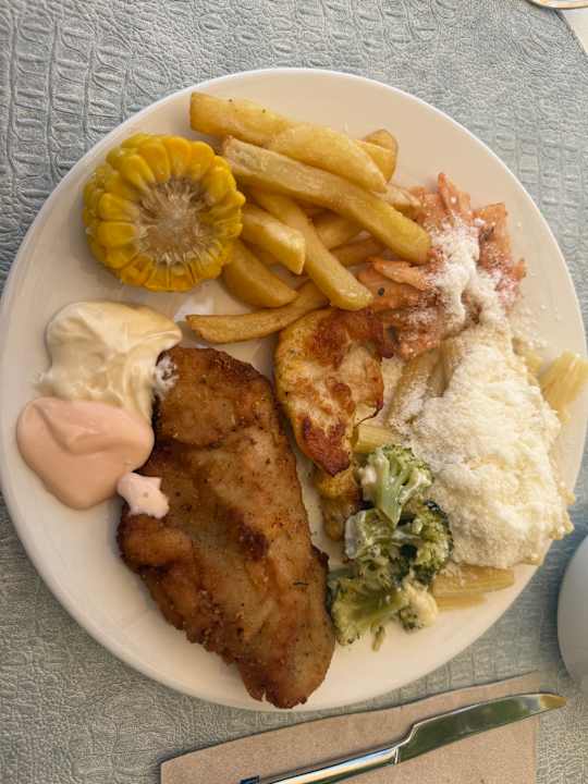 Gastro Landmar Playa La Arena