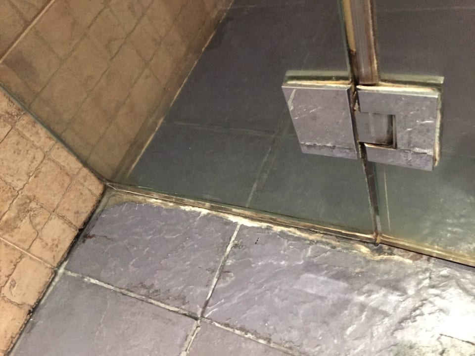 Dusche Holiday Inn Resort Phuket Surin Beach by IHG