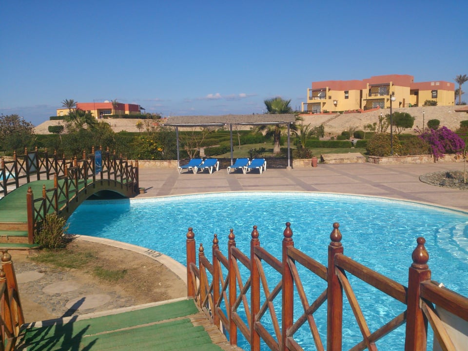 Basen Malikia Resort Abu Dabbab