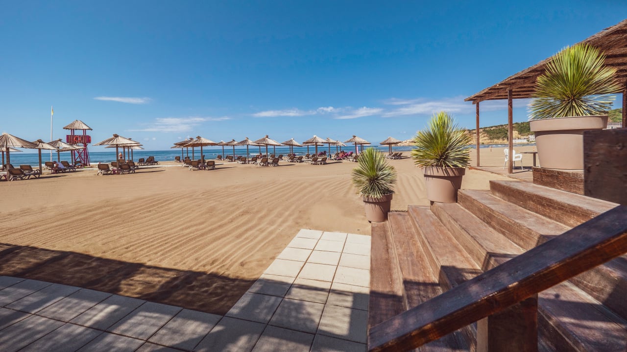 Strand Azul Beach Resort Montenegro by Karisma