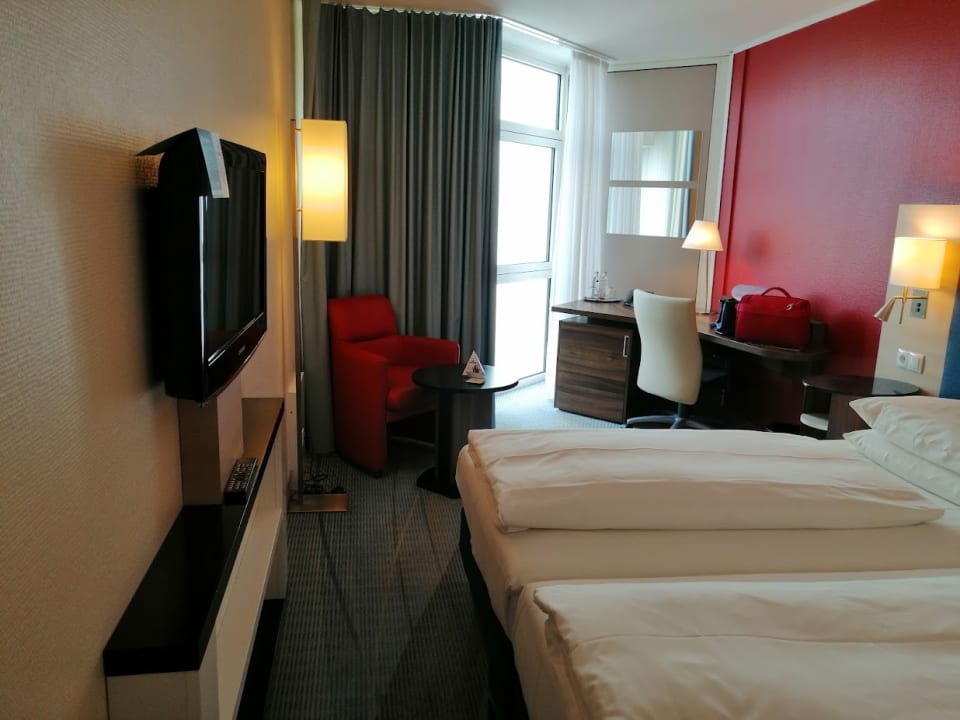 Zimmer H+ Hotel Köln Brühl