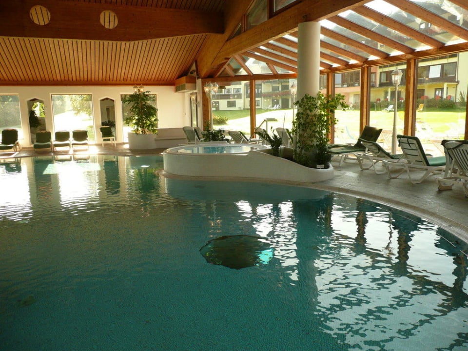 Innenpool Riederin Hotel & Chalets