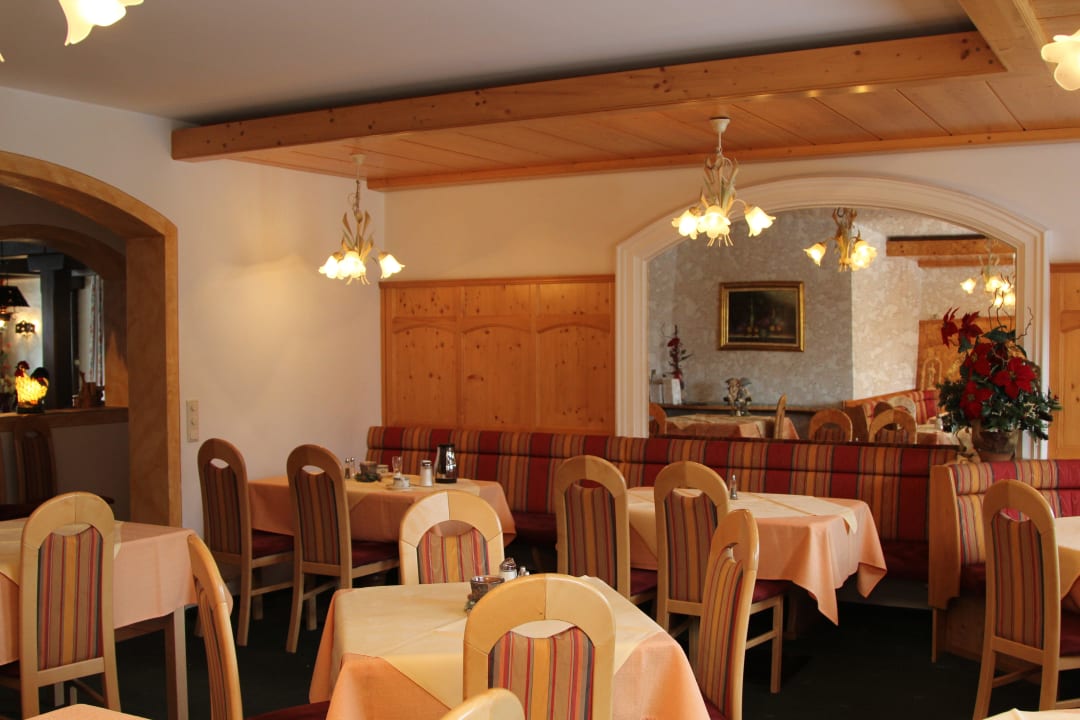 Speiseraum Familien- & Wanderhotel Erika