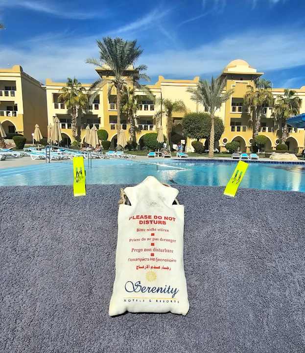 Pool Serenity Alpha Beach