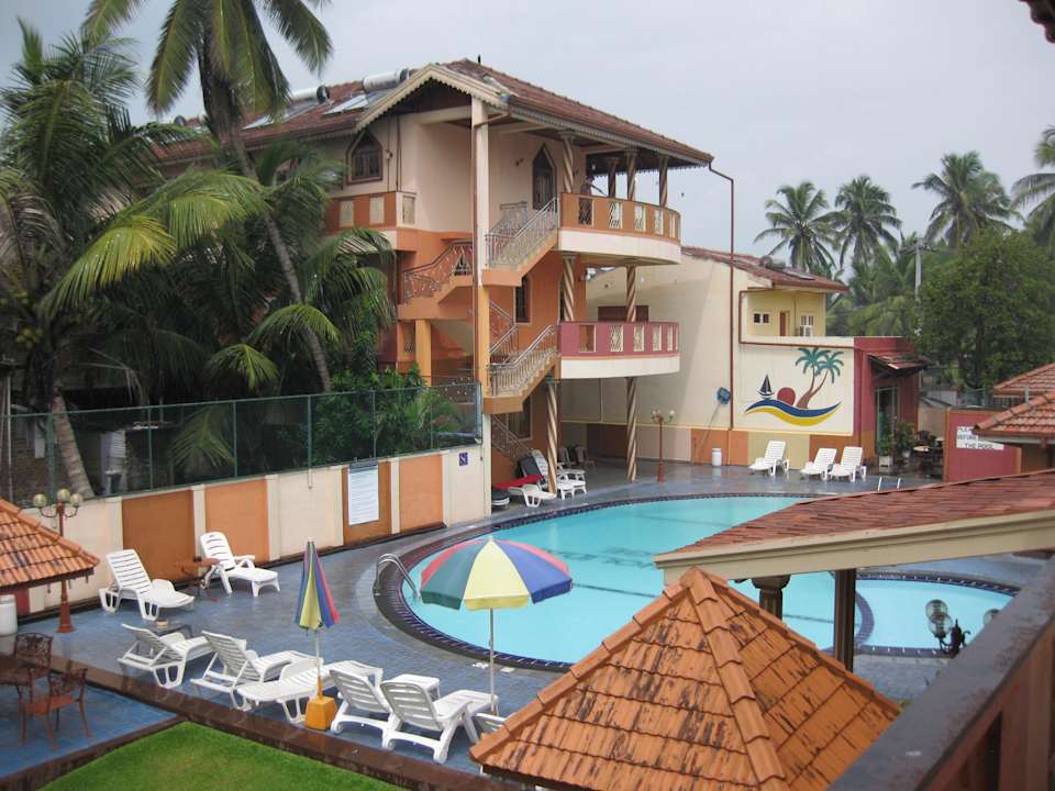 Ausblick auf den Pool Paradise Holiday Village