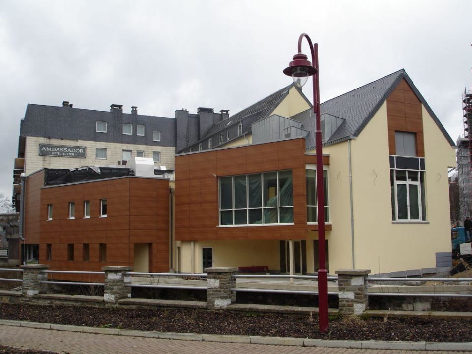 Rückansicht Hotel Best Western Ambassador Bosten Best Western Ambassador Hotel Bosten