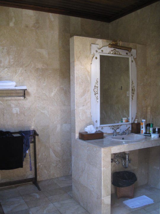 Außenbad Ubud Village Hotel