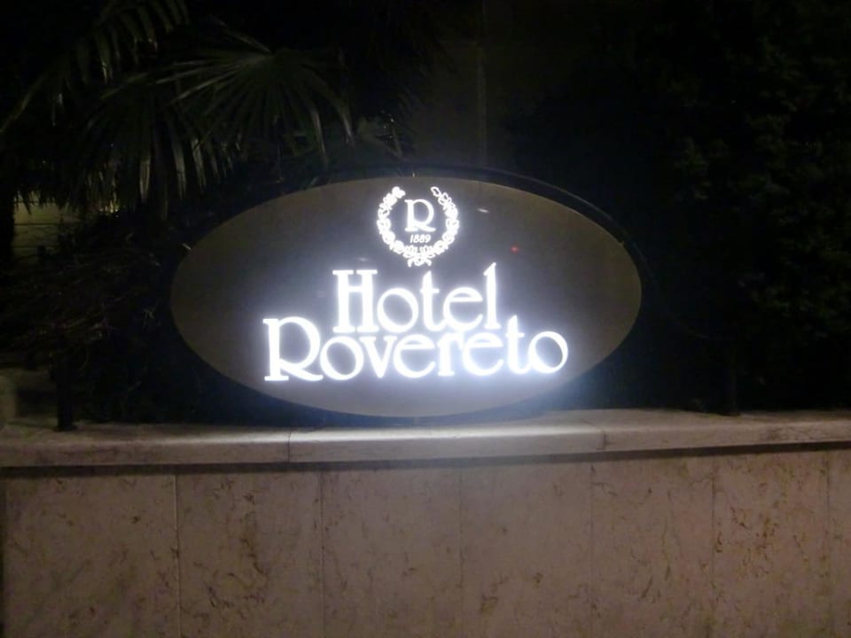 Bei Nacht Hotel Rovereto