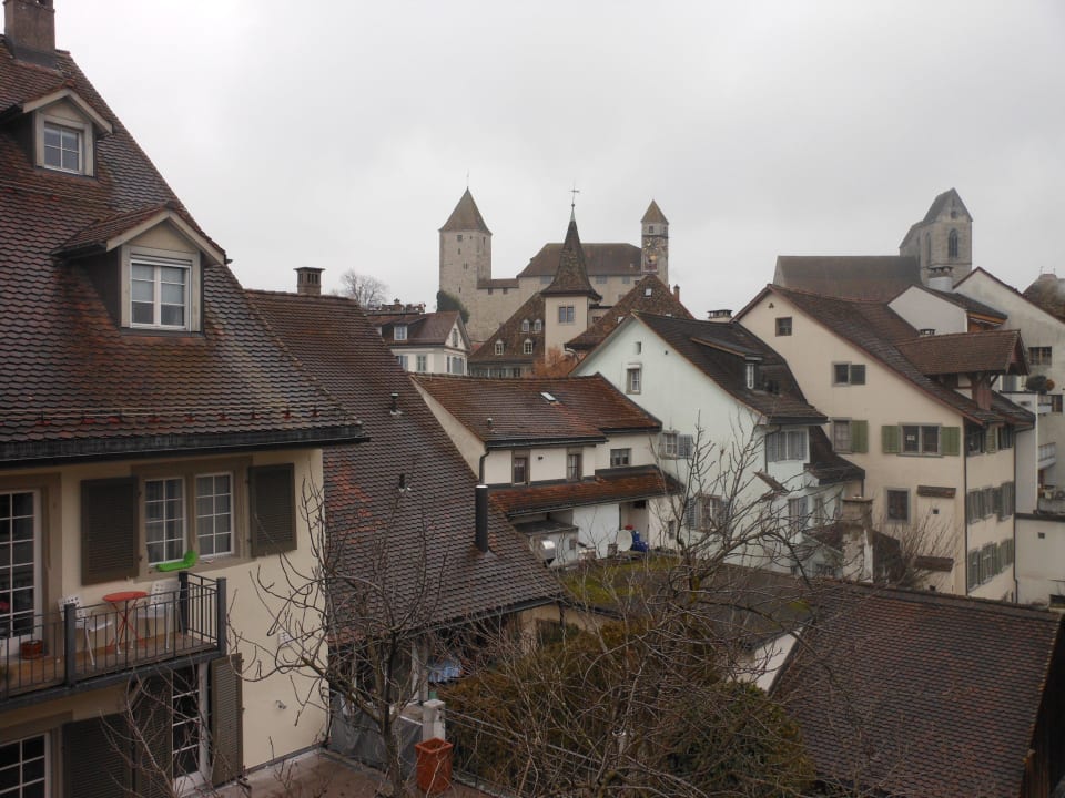 Blick auf das Schloss mit der Polen-Ausstellung Sorell Hotel Speer