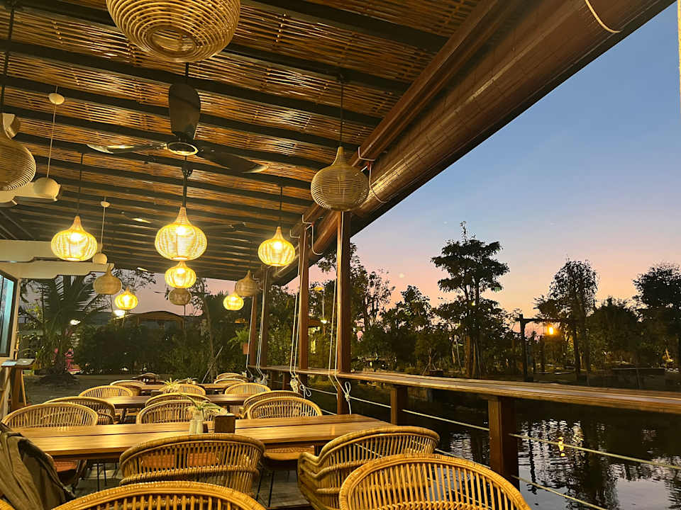 Gastro Komsan Kampot Resort