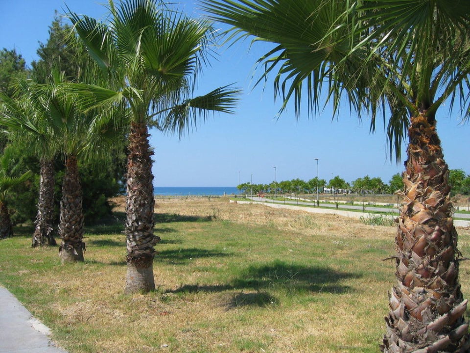 Weiter Weg zum Strand Club Grand Aqua