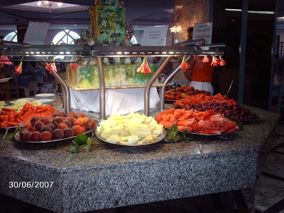 Lecker Obst! Riadh Palms Resort & Spa