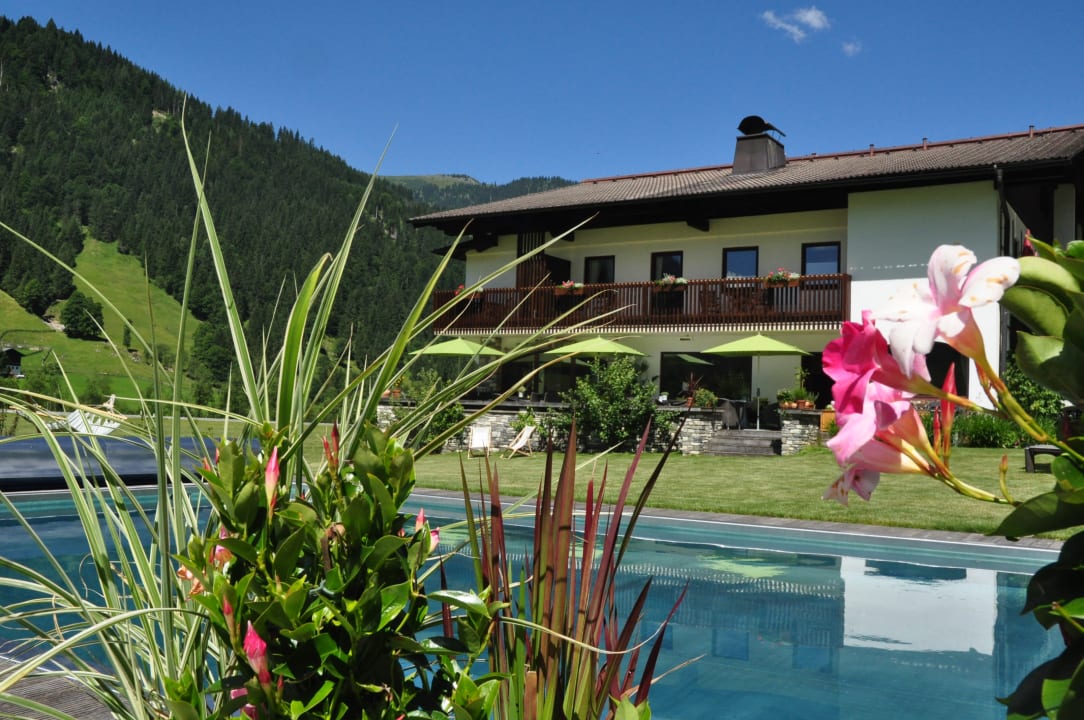 Pool Hotel Lärchenhof