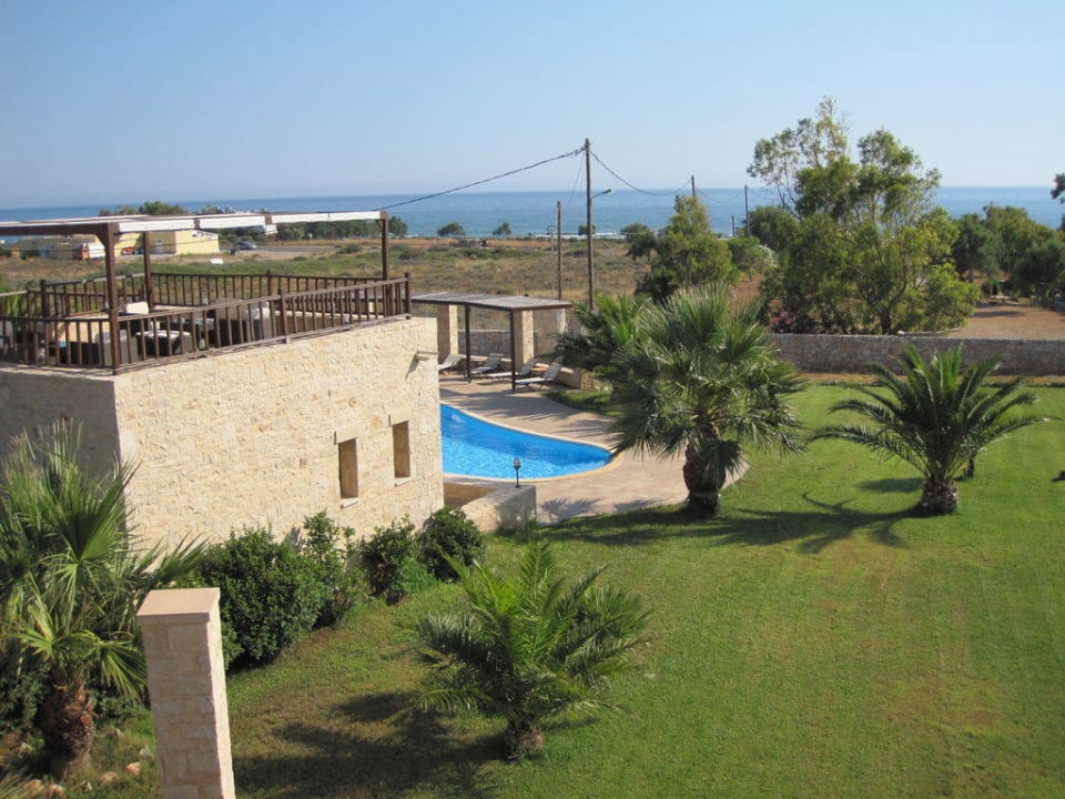 Ausblick zu Pool und Meer Studio Apartments Kallicrates Village