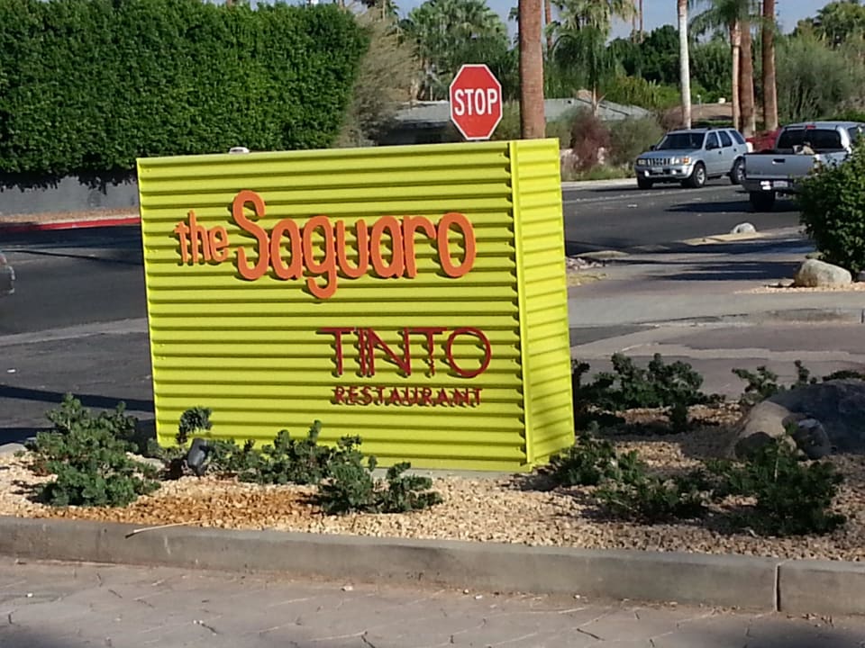 Hotelschild Joie de Vivre Hotel The Saguaro Palm Springs