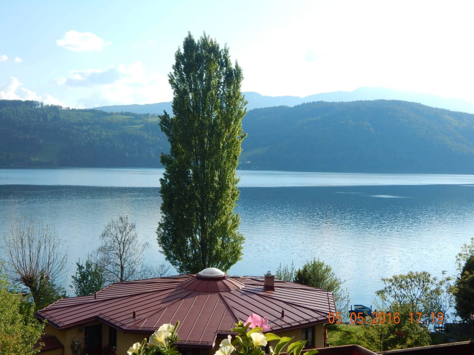 Vom Balkon auf den See Ferienwohnungen Fischerhaus direkt am See