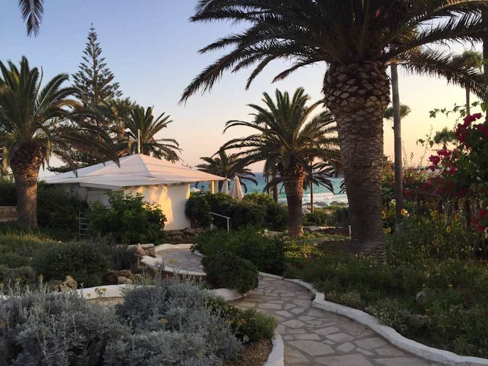 Der Weg zum Pool Hara Nissi Beach