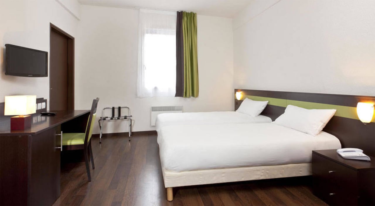 Guest Room Hotel Comfort Bobigny Paris Est