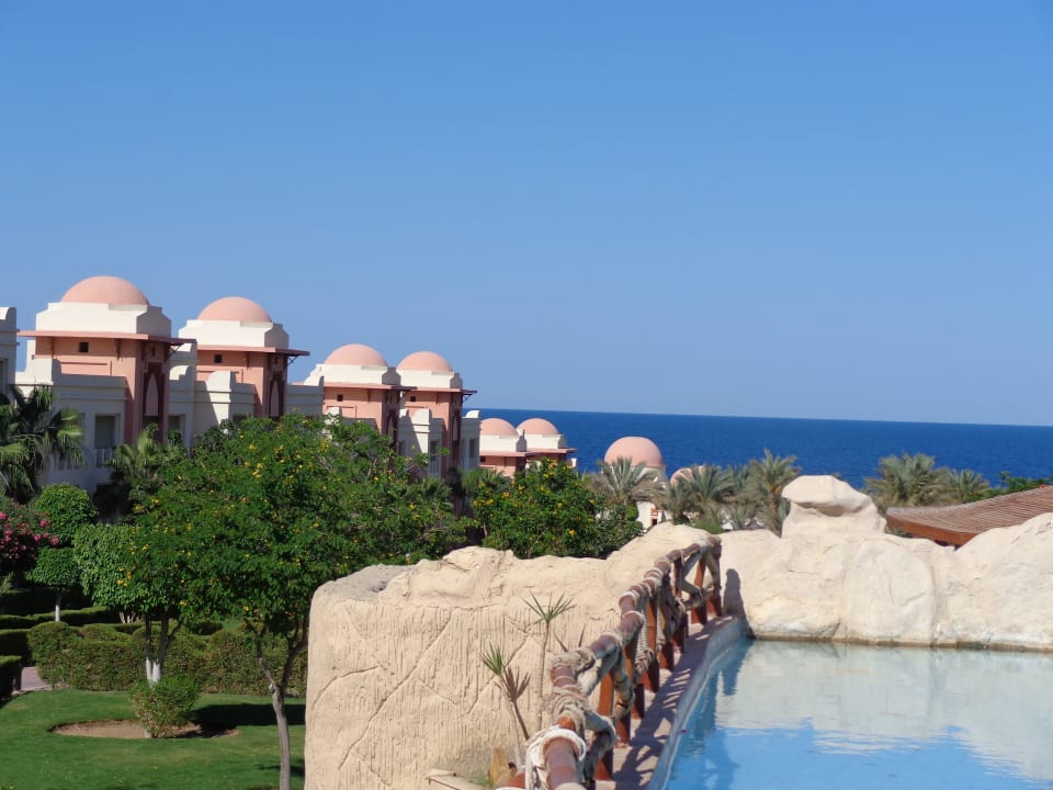 Вид на море Serenity Alpha Beach