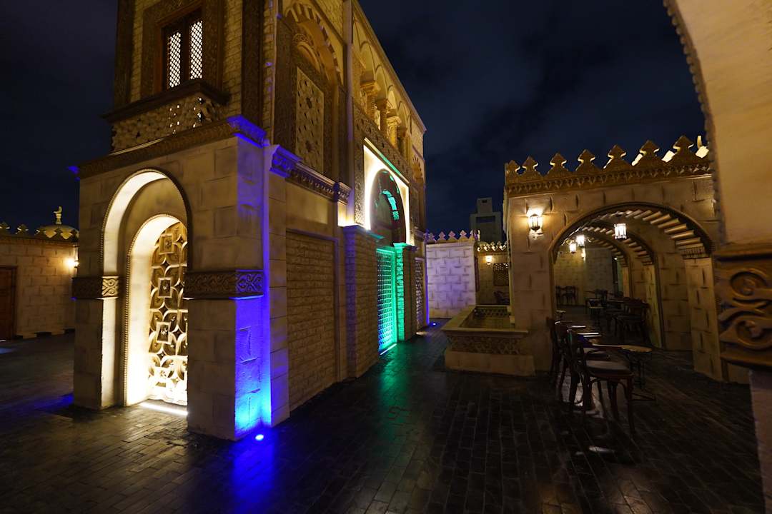 Außenansicht Pyramids Khan Hotel