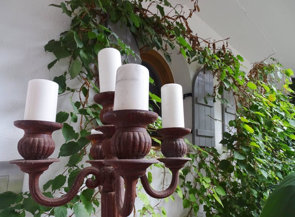 Detailfoto buiten bij entree Landhof Landhof Ellmau