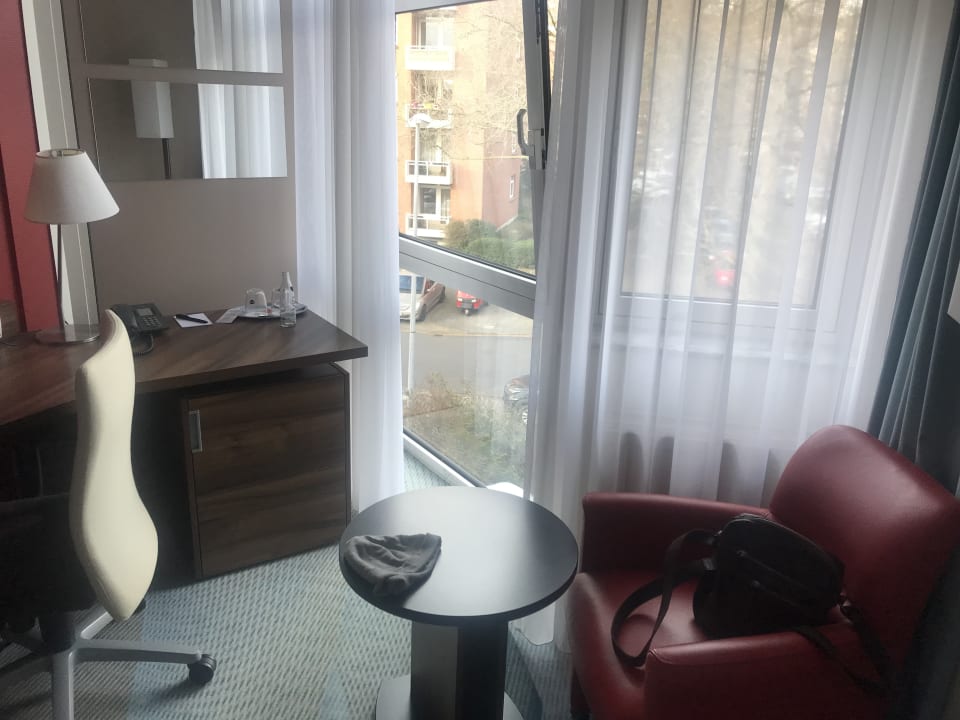 Zimmer H+ Hotel Köln Brühl