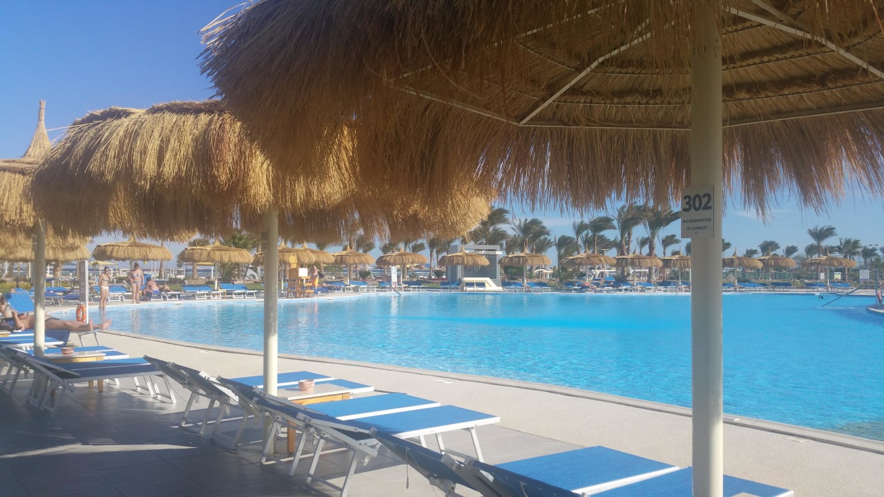 Pool Pickalbatros Royal Moderna Resort-Sharm El Sheikh