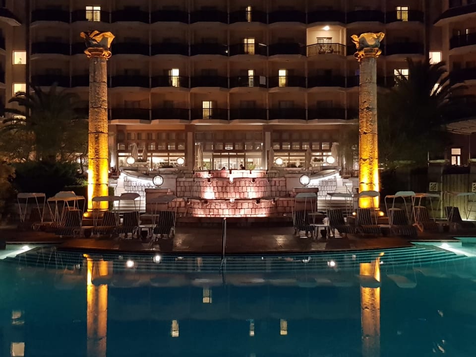 Pool Xanadu Resort Hotel