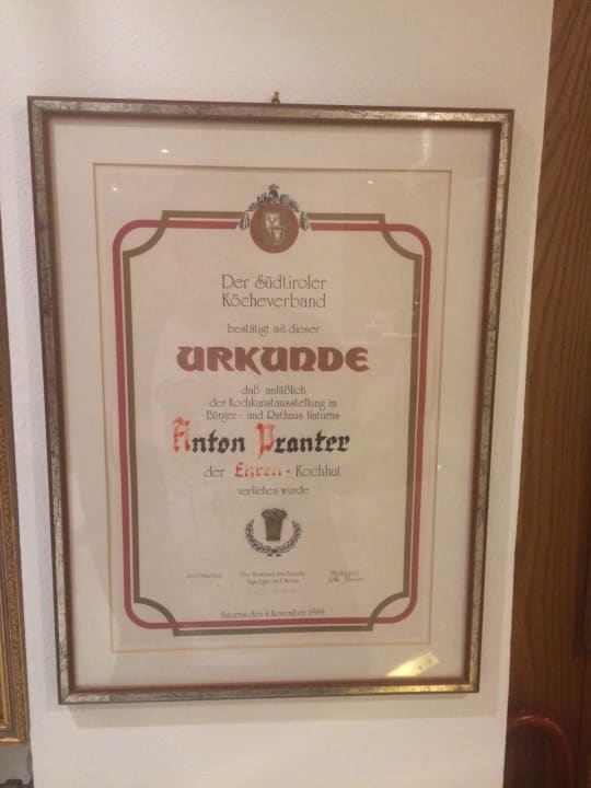 Urkunde für den Küchenchef Toni Hotel Funggashof