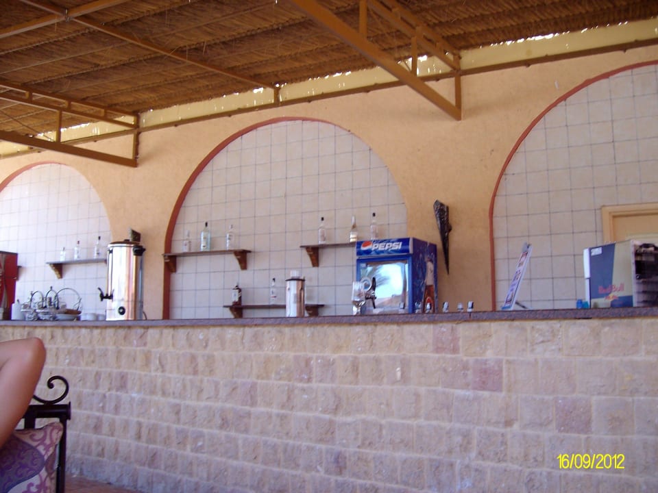 Poolbar  Pickalbatros Alf Leila Wa Leila Resort - Neverland Hurghada