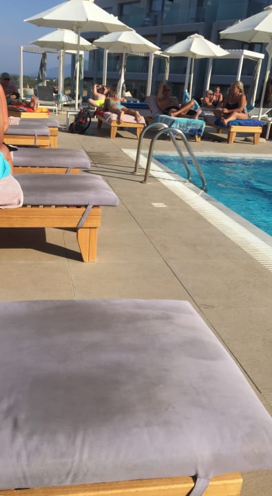 Pool Harmony Crest Resort & Spa