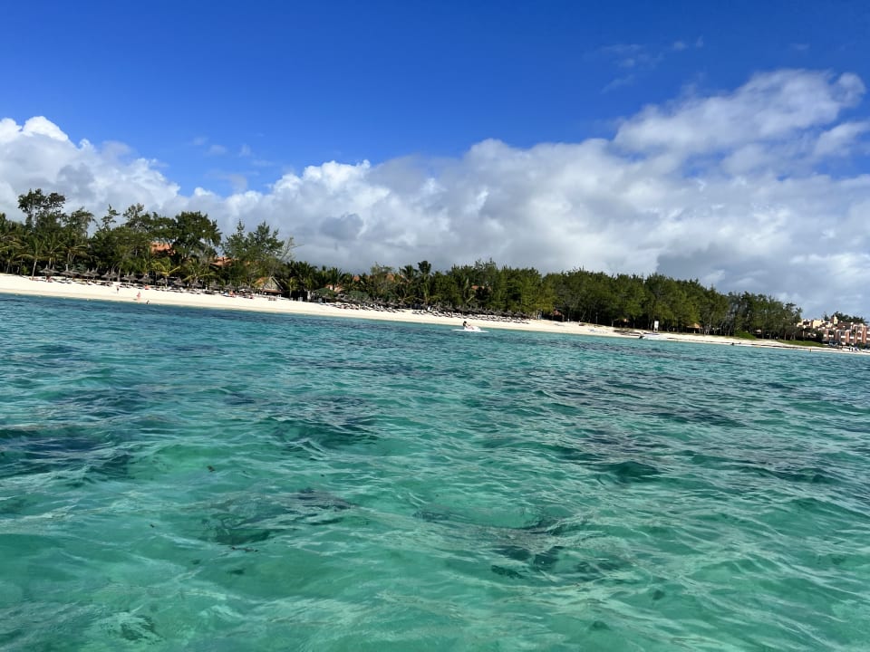 Strand Crystals Beach Resort Belle Mare, a member of Radisson Individuals