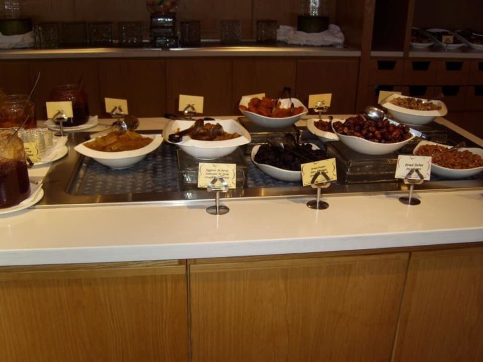 Vielzahl an Nüssen & trockenem Obst zum Frühstück Napa Mermaid Hotel & Suites