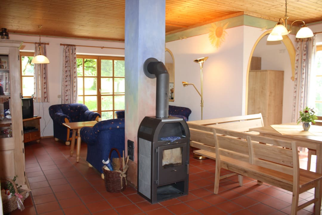 Wohnraum von Ferienhaus Sonnenblume Ferienwohnungen Doblerhof